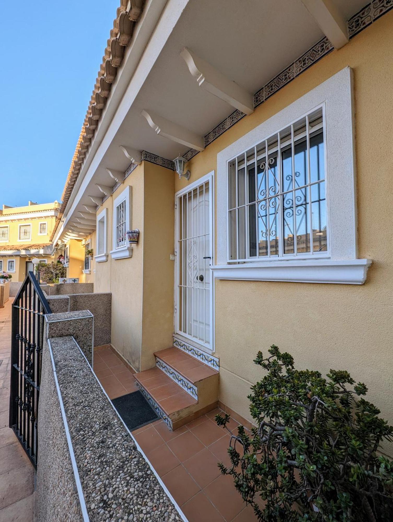 2 Bedroom Algorfa Townhouse With Pool Castillo de Montemar Екстер'єр фото