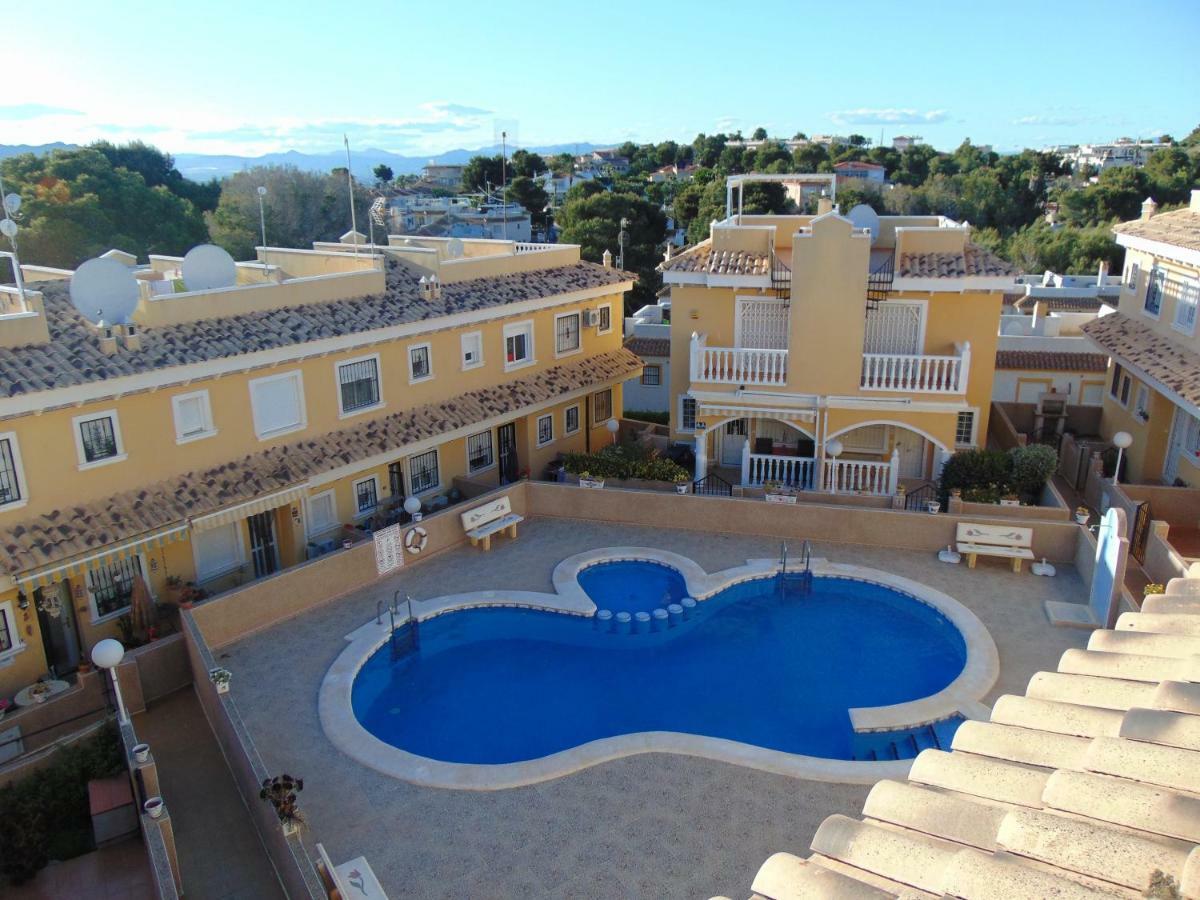 2 Bedroom Algorfa Townhouse With Pool Castillo de Montemar Екстер'єр фото